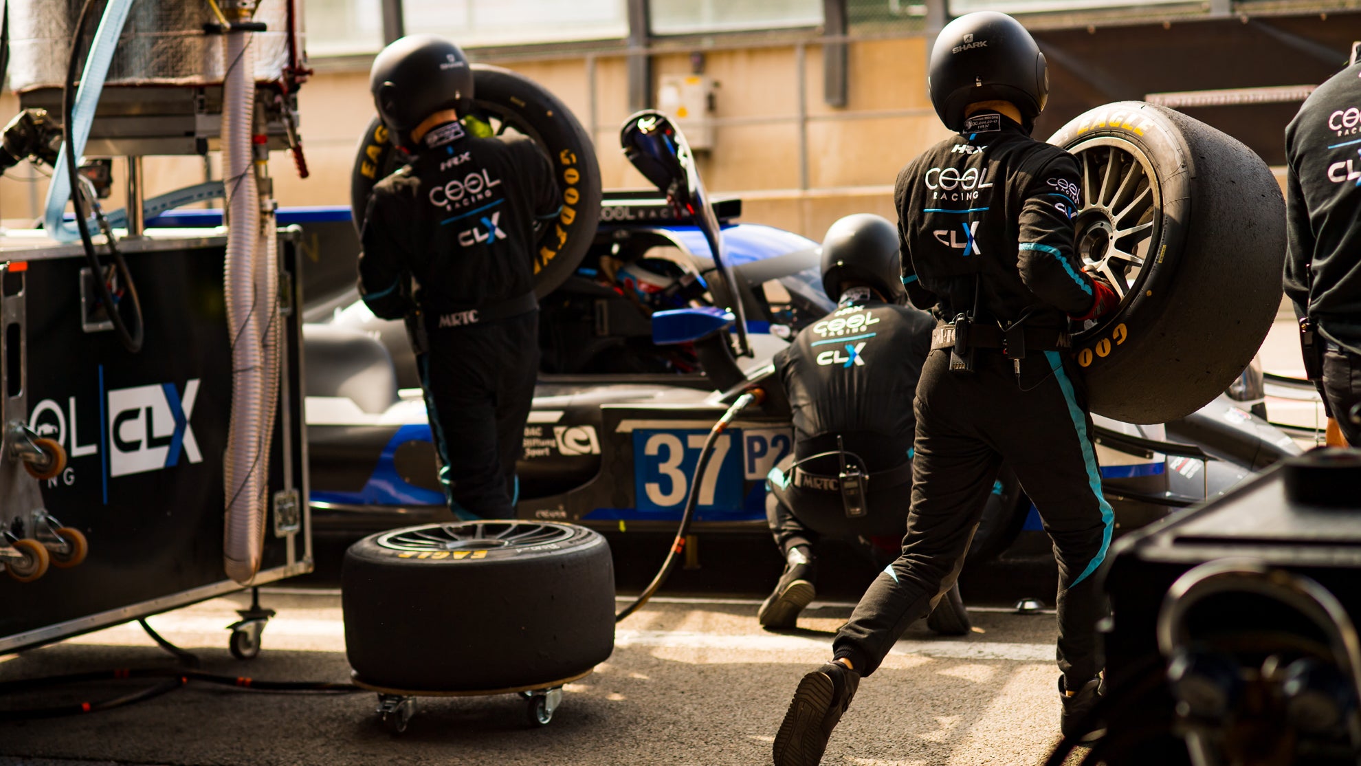 COOL Racing Oreca 07 LMP2 bei einem Boxenstopp.