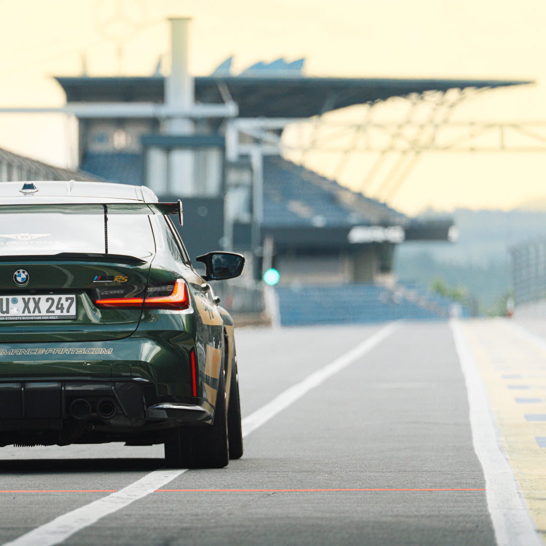 24/7 Performance G80 M3 Competition in der Boxengasse der GP Strecke des Nürburgrings.