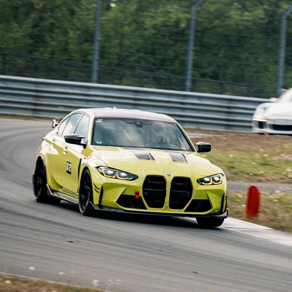 BMW M3 (G80) auf der Rennstrecke des Bilster Berg Driving Resorts bei einem TWENTYSEVEN Trackday.
