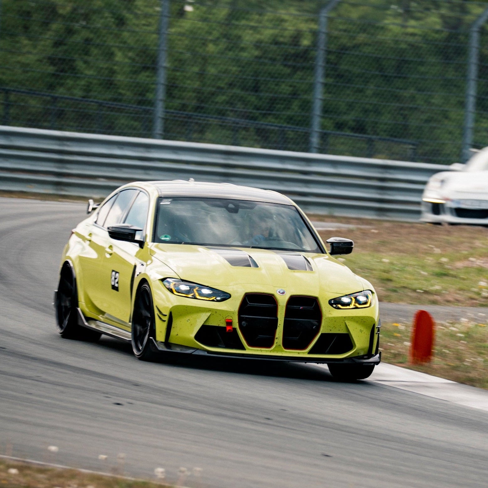 BMW M3 (G80) auf der Rennstrecke des Bilster Berg Driving Resorts bei einem TWENTYSEVEN Trackday.
